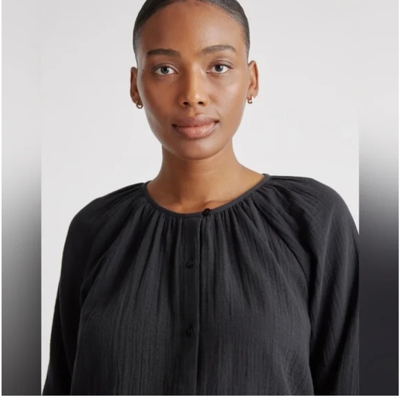 Quince 100% Organic Cotton Gauze Peasant Blouse. Color black - Picture 3 of 10